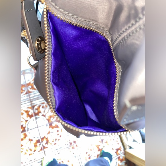 💕 Gently Loved Henri Bendel Jetsetter Convertible Bag in Gray ✨ - Picture 9 of 15